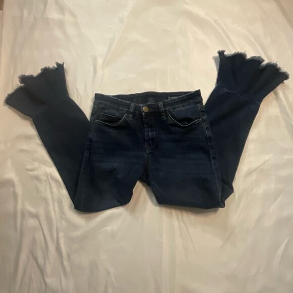 Blank NYC Fancy That Raw Hem Ruffle Crop Ankle Size 27 - Picture 1 of 9